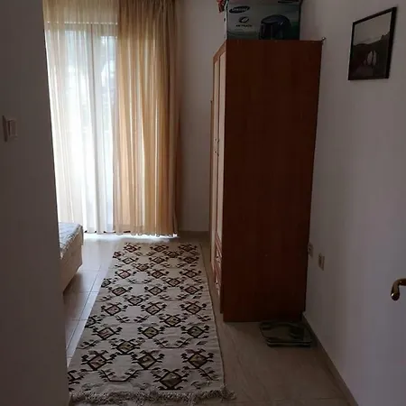 In Diamond St Vlas * سفيتي فلاس