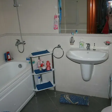 In Diamond St Vlas سفيتي فلاس